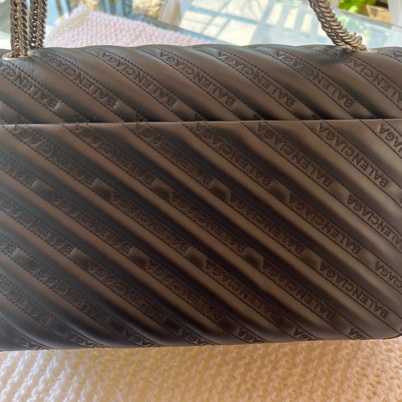 BALENCIAGA Calfskin BB Matelasse Large Chain Shoulder Bag. - Picture 8 of 13